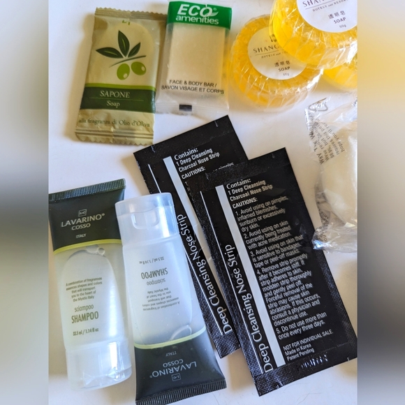 SOAPBOX 🫧 Bundle 14 Lot Pure by Gloss BASIS Lavarino 24k gold Lip repair NEW 💕 - Picture 4 of 7